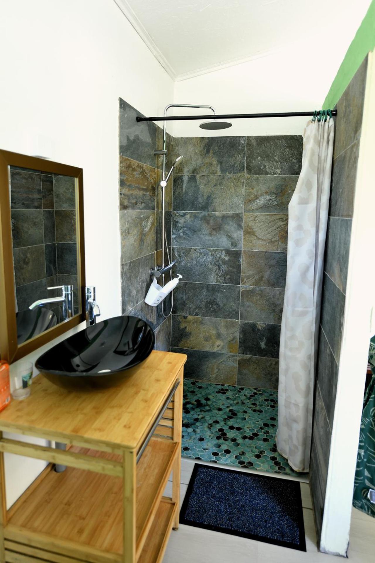 La Maison Verte Le Tampon Habitación foto